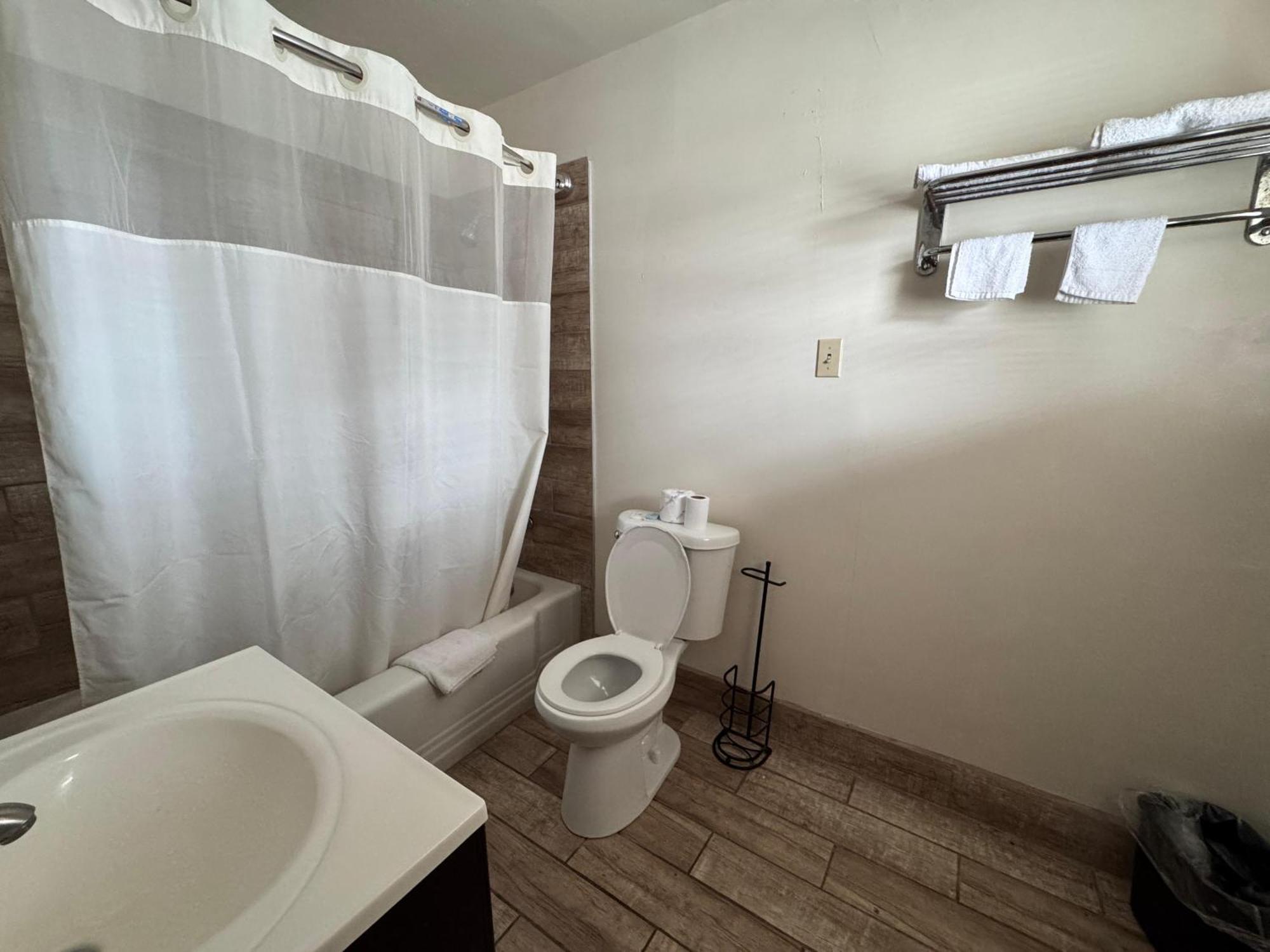 Oyo Palm Leaf Motel Ashland Dış mekan fotoğraf