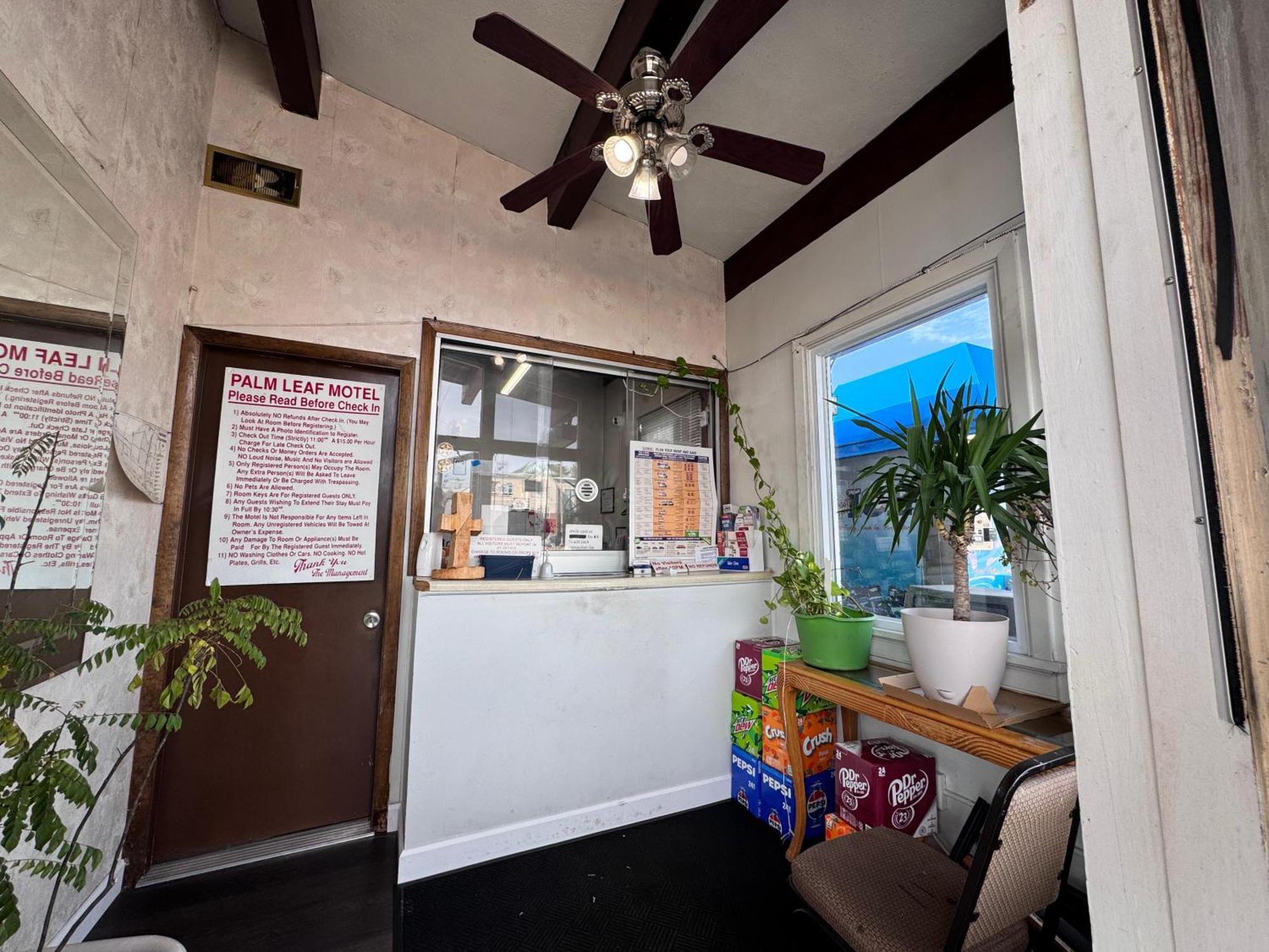 Oyo Palm Leaf Motel Ashland Dış mekan fotoğraf